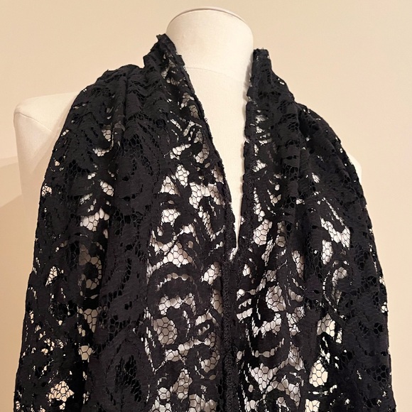 Chic Black Lace Scarf with Black Fringe - Picture 3 of 4